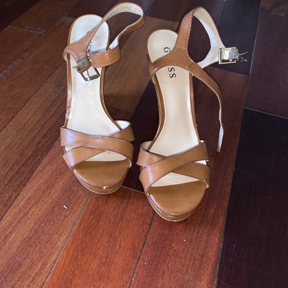 Guess tan/leather wedgeheel sandal zipper detail 9 - Picture 5 of 6